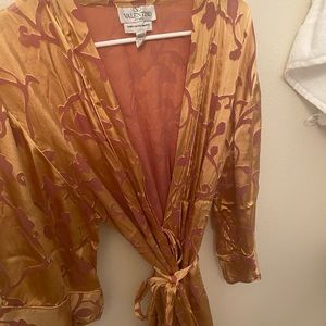Beautiful Valentino robe